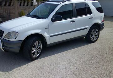 Mercedes-Benz ML 320 134.000 km 5.890 &euro; Kropp 24848