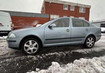 Skoda Octavia 180.432 km 2.999 &euro; Rendsburg 24768