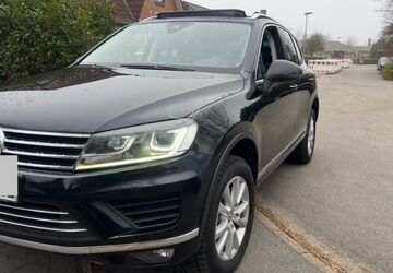 VW Touareg 223.000 km 15.500 &euro; Viöl 25884