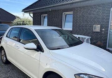 VW Golf 105.000 km 13.500 &euro; Freienwill 24991