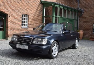 Mercedes-Benz 200 82.492 km 29.500 &euro; Steinbergkirche 24972