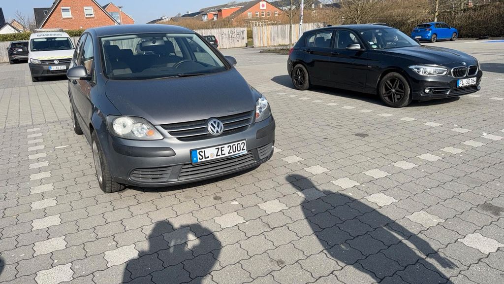 VW Golf Plus 181.000 km 2.100 &euro; Hürup OT Maasbüll 24975
