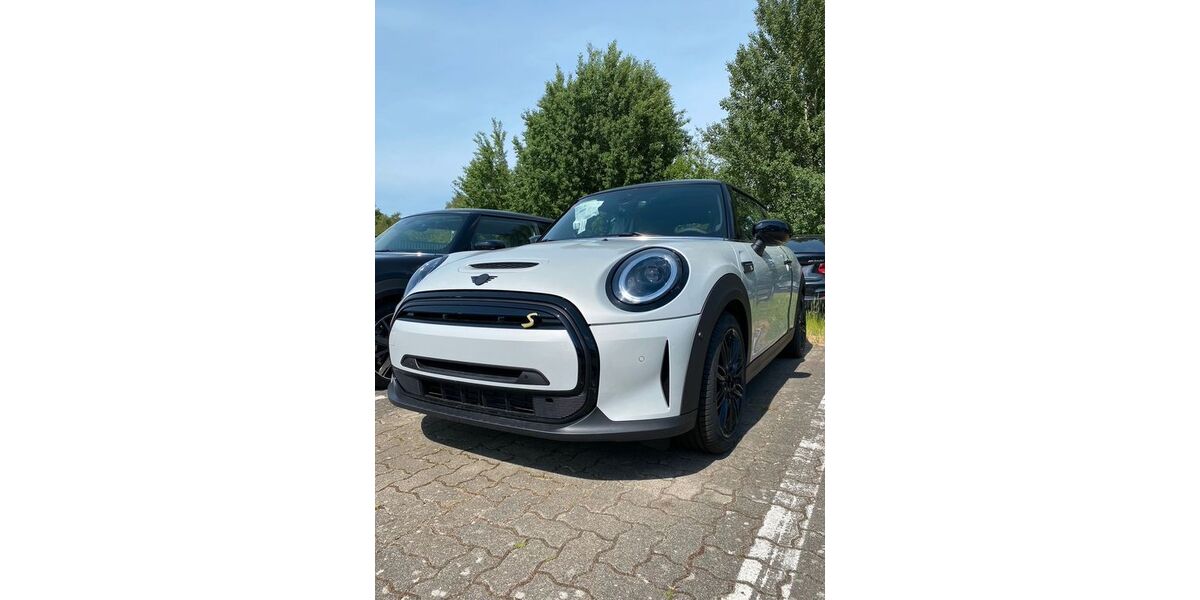 Mini Cooper SE 24.950 km 17.500 &euro; Rendsburg 24768