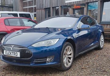Tesla Model S 149.000 km 21.500 &euro; Schleswig-Holstein - Ringsberg 24977
