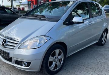 Mercedes-Benz A 180 242.000 km 2.490 &euro; Schleswig 24837