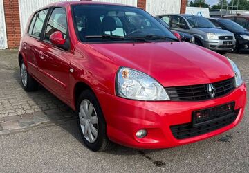 Renault Clio 146.000 km 2.480 &euro; Rendsburg 24768