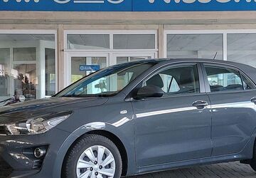 Kia Rio 22.762 km 17.390 &euro; Steinbergkirche 24972