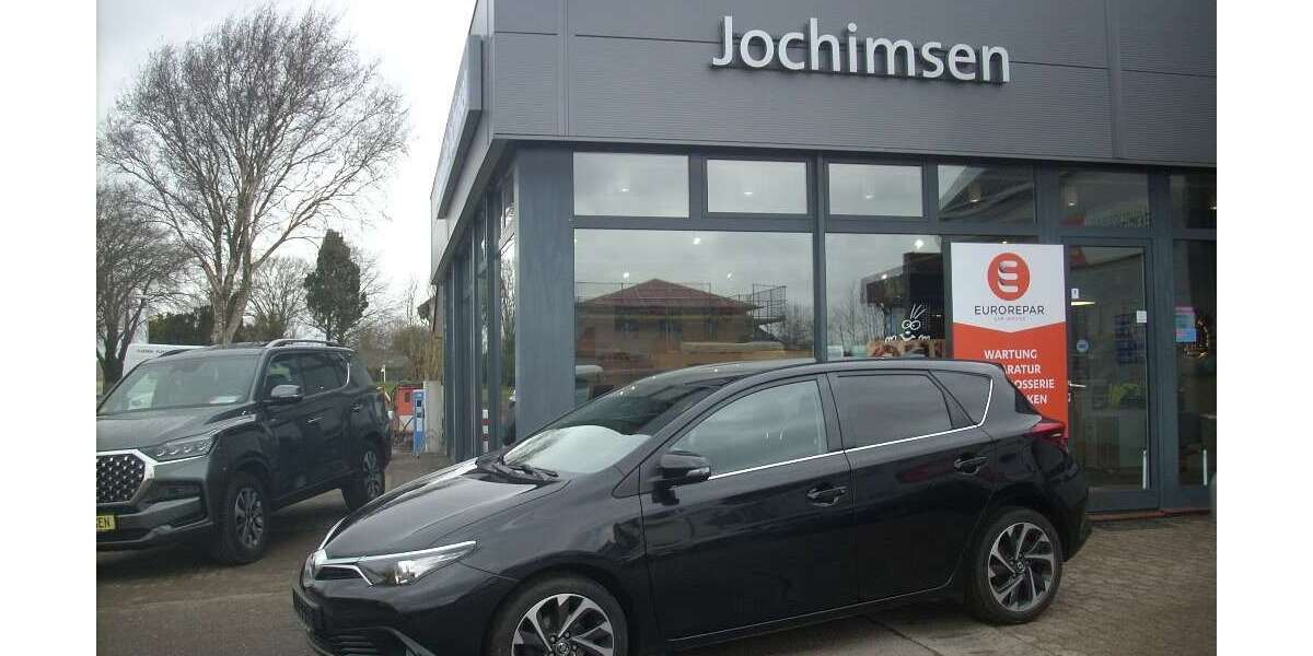 Toyota Auris 69.400 km 11.990 &euro; Taarstedt 24893