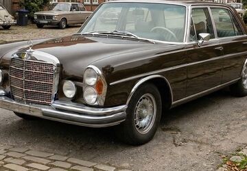 Mercedes-Benz 300 45.555 km 27.890 &euro; Rickert 24782