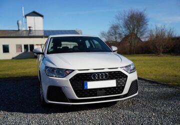 Audi A1 178.000 km 10.900 &euro; Schuby 24850