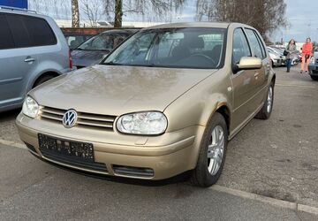 VW Golf 148.000 km 2.480 &euro; Rendsburg 24768