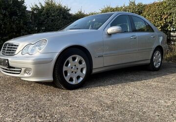 Mercedes-Benz C 220 147.600 km 6.450 &euro; Fockbek 24787