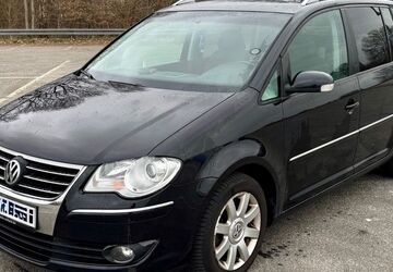 VW Touran 238.000 km 4.750 &euro; Rendsburg 24768