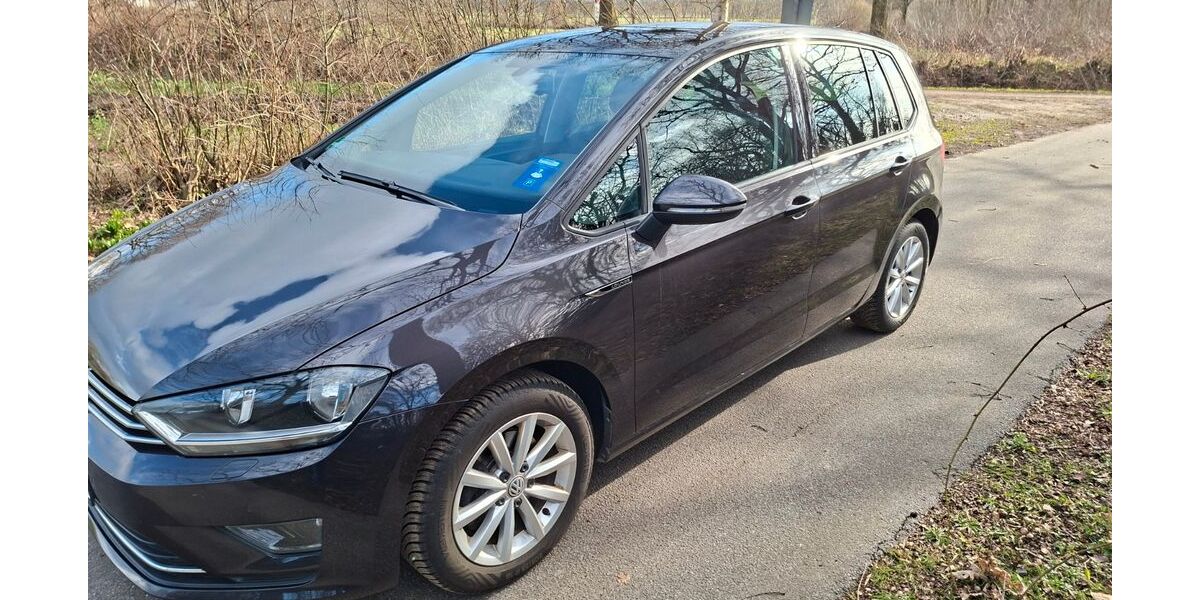 VW Golf Sportsvan 171.000 km 8.900 &euro; Tarp 24963