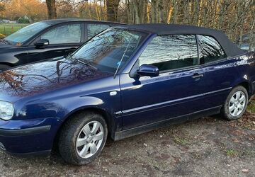 VW Golf 329.027 km 2.700 &euro; Steinbergkirche 24972