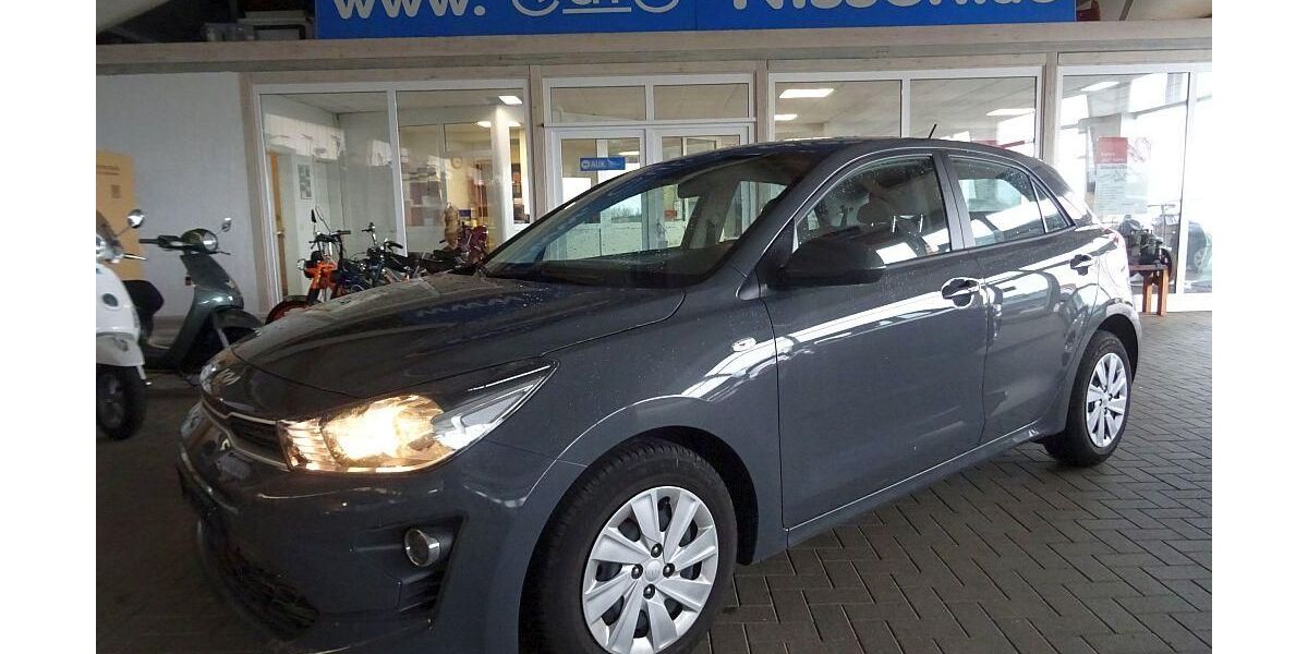 Kia Rio 22.762 km 17.990 &euro; Steinbergkirche 24972