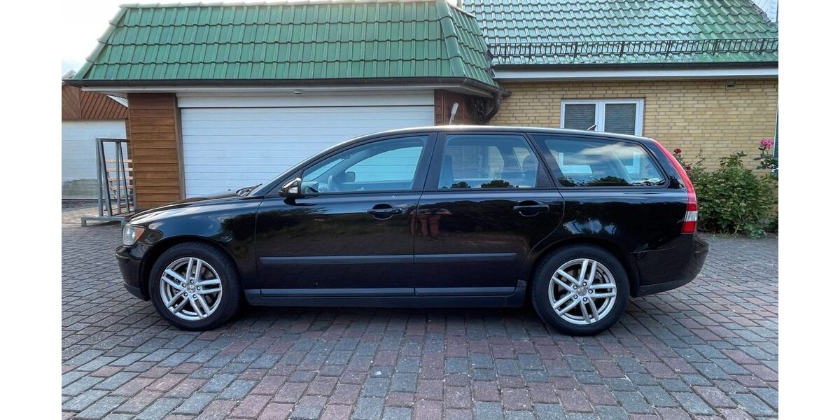 Volvo V50 373.000 km 2.450 &euro; Steinbergkirche 24972