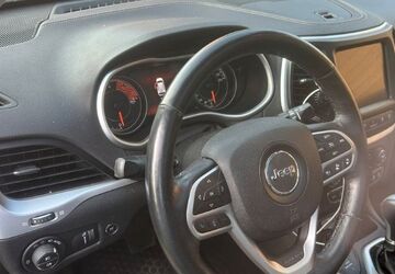 Jeep Cherokee 81.000 km 20.499 &euro; Lindhöft 24214