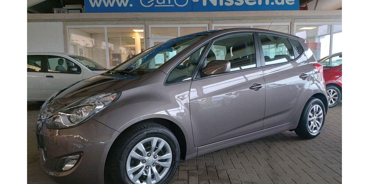 Hyundai ix20 83.954 km 10.950 &euro; Steinbergkirche 24972