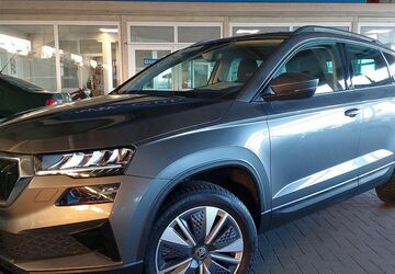 Skoda Karoq 29.604 km 23.590 &euro; Steinbergkirche 24972