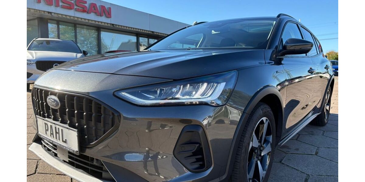 Ford Focus 90.000 km 16.990 &euro; Schuby 24850