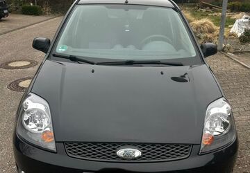 Ford Fiesta 135.000 km 5.300 &euro; Tarp 24963