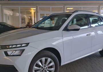 Skoda Kamiq 56.100 km 16.950 &euro; Steinbergkirche 24972