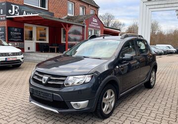 Dacia Sandero 90.000 km 6.399 &euro; Schleswig-Holstein - Neumünster 24539